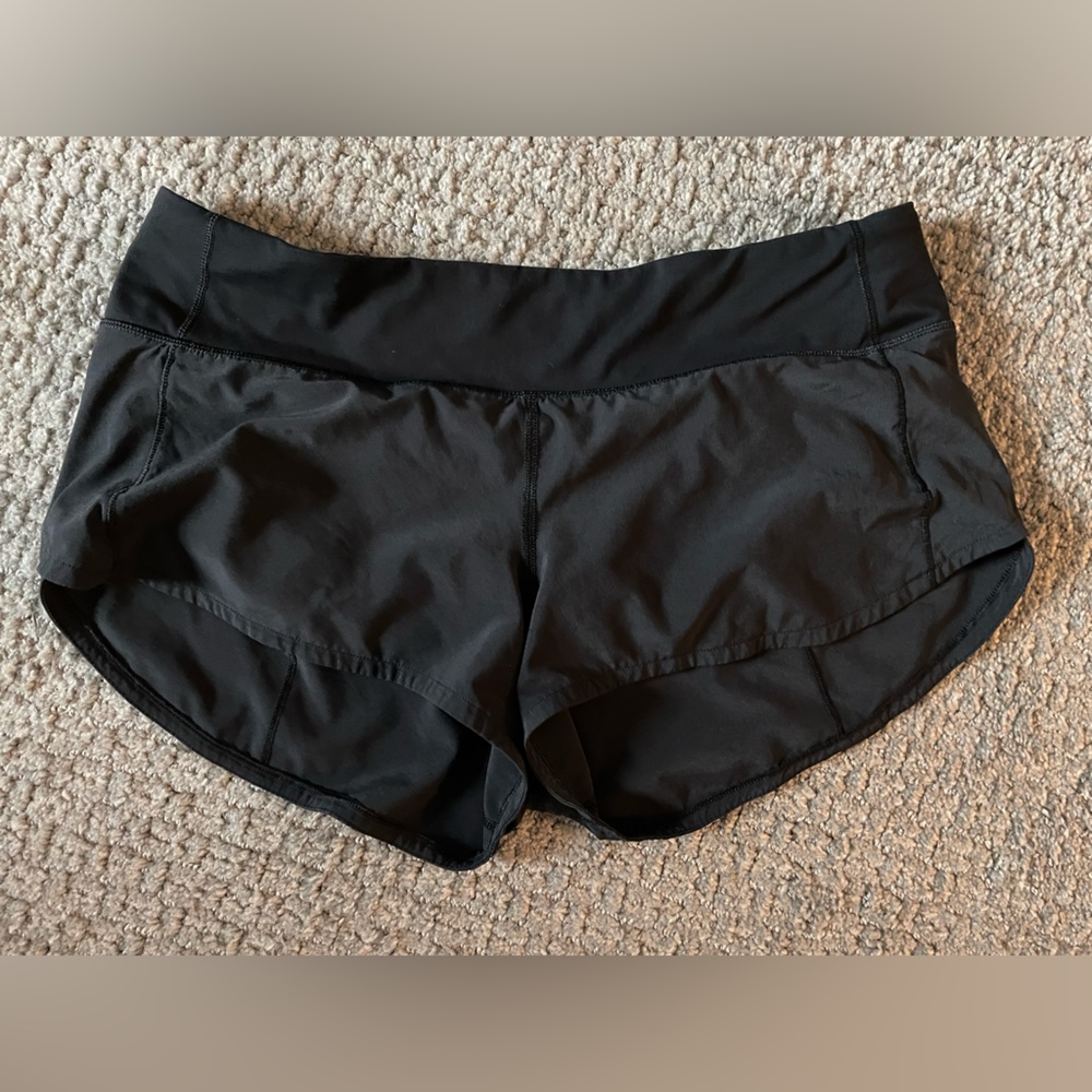 Black Lululemon Speed up shorts Size 8